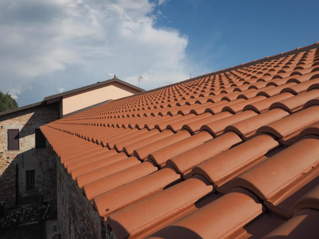 Pourquoi est-il essentiel d’entretenir vos façades extérieures